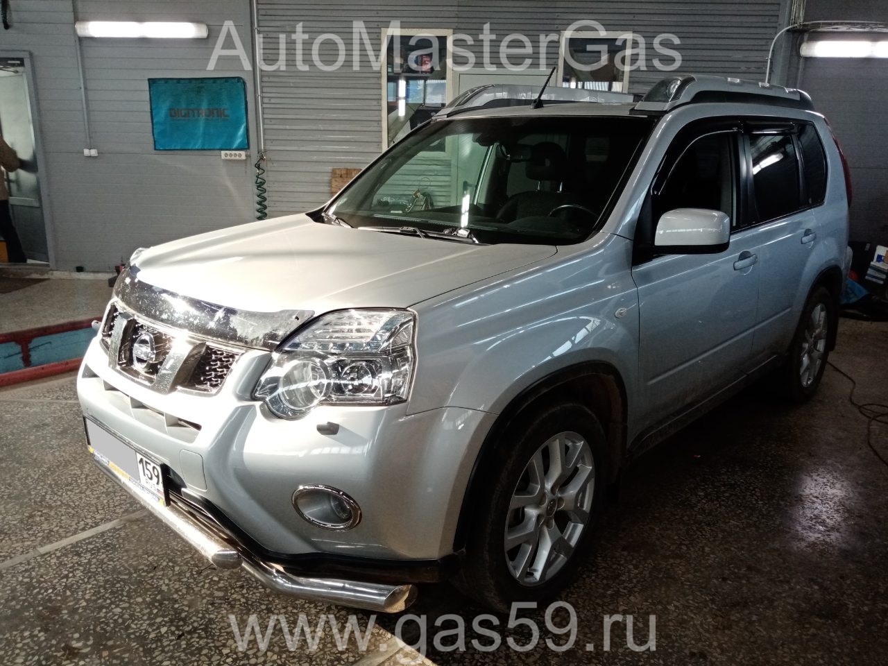 Установка ГБО на Nissan X-Trail 2012г., ГБО 4 поколения, пропан LANDIRENZO (Италия), двигатель 2.0л. 4 цилиндра