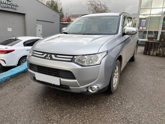 Установка ГБО на Mitsubishi Outlander 2012г., ГБО 4 поколения, пропан OMVL (Италия), двигатель 2.0л. 4 цилиндра