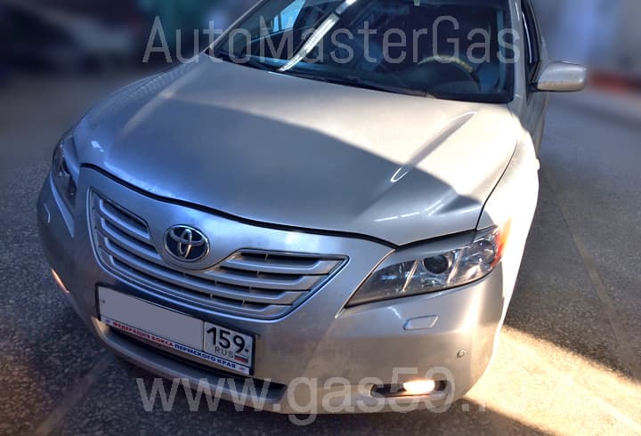 Установка ГБО на Toyota Camry 3 V6, ГБО 4 поколения LANDIRENZO EVO, с цилиндрическим баллоном на 60 л.