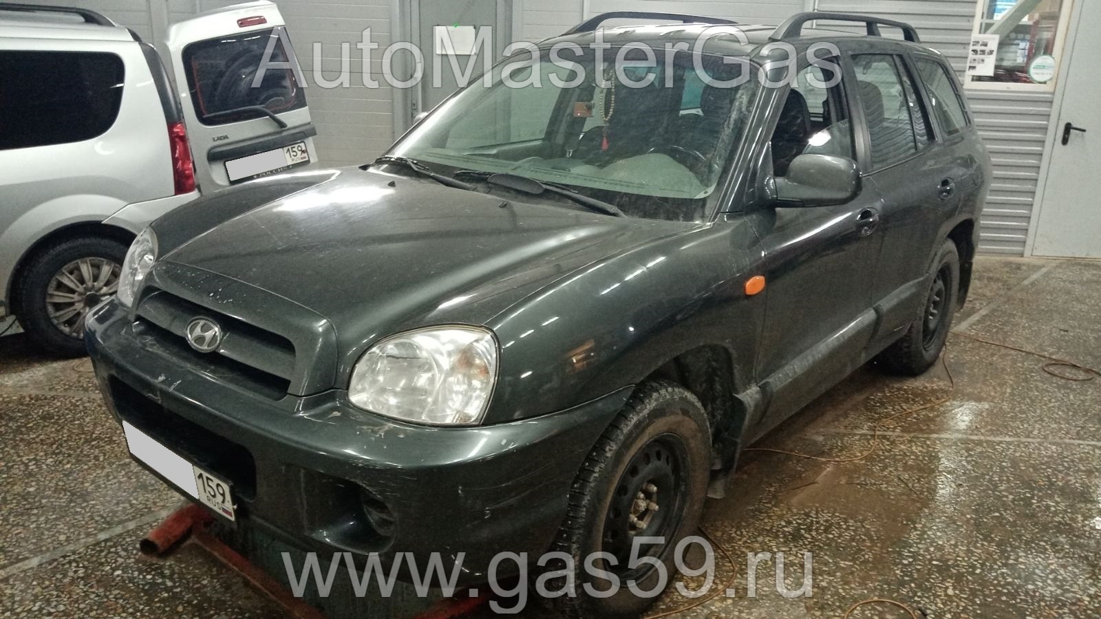 Установка ГБО на Hyundai Santa Fe 2008г., ГБО 4 поколения, метан LANDIRENZO (Италия), двигатель 2.7л. 6 цилиндров 173 л.с.