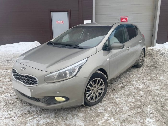 Установка ГБО на Kia Ceed 2014 г., ГБО 4 поколения, пропан LANDI RENZO (Италия), двигатель 1.4 л. 4 цилиндра